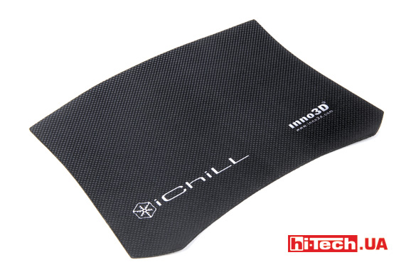 Игровой коврик в комплекте Inno3D iChill GTX 960 2GB Ultra