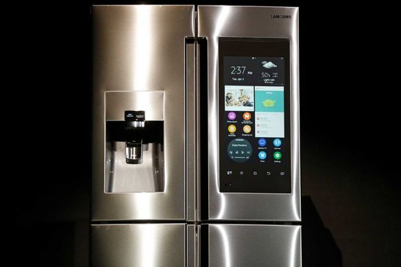 Samsung Family Hub Refrigerator 3