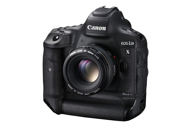 Камера Canon EOS-1D X Mark II